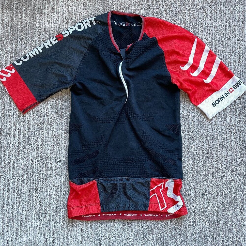 Men's Small Compressport Quarter Zip Cycling Jersey with Pockets Black Red